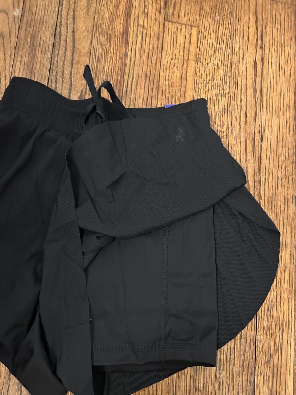 NWT Women's Mid-Rise Double Layer Run Shorts - JoyLab Black Size XS - Picture 4 of 5